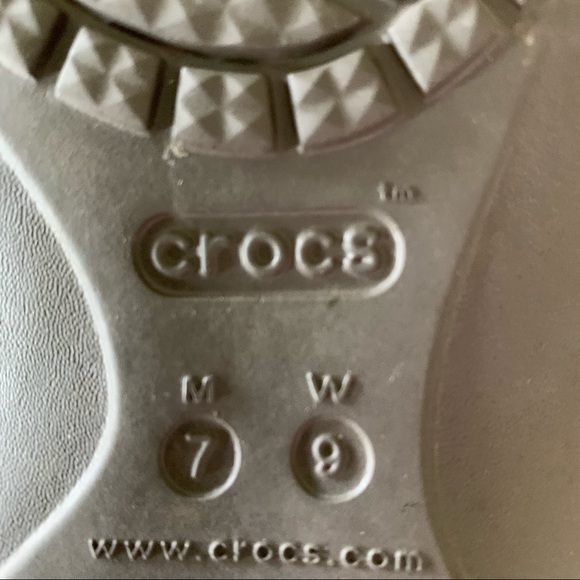 Crocs Flip Flops - Picture 4 of 9